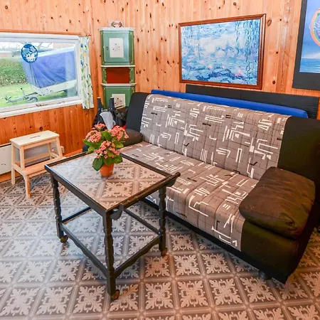 Nice In W/ 3 Bedrooms Holiday home Broager