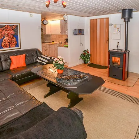 Nice In W/ 3 Bedrooms